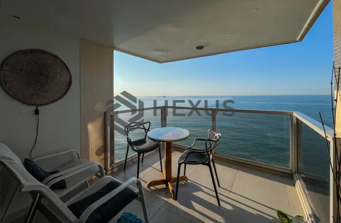 Apartamento com varanda e vaga à venda, Pitangueiras, Guarujá, SP