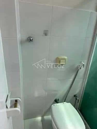 Apartamento - / Residencial / Glória