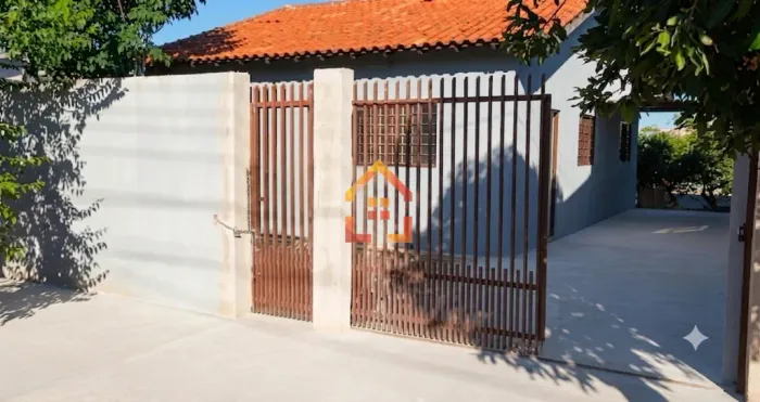 Casa para locação com 3 dormitórios, 80m² por R$ 2.000,00- Vila Romana- Londrina/PR