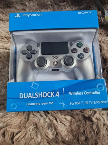 Controle ps4 ligando mas com defeito 