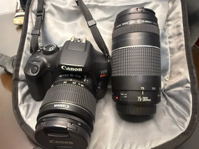 Kit de Câmera Canon Rebel T6 18.7MP DSLR Pacote - 2 Lentes + Bolsa - EXCELENTE