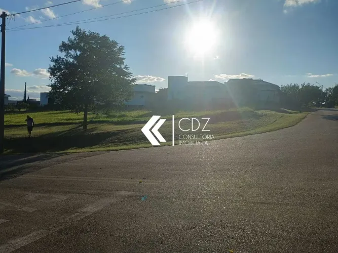 Terreno à Venda no Condomínio Condomínio Residencial Jardim Dacha - Sorocaba/SP