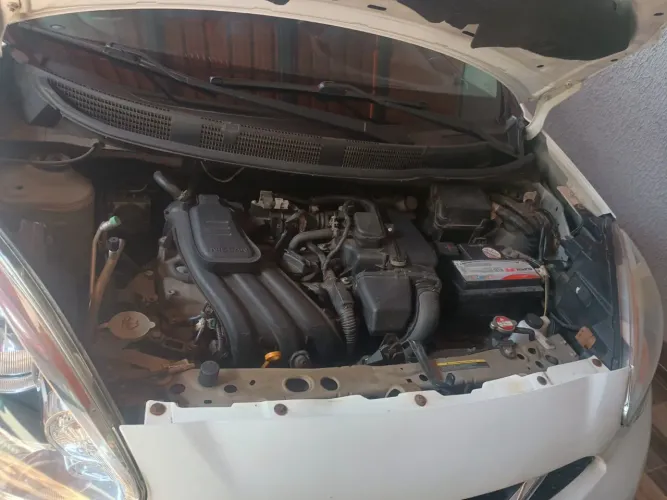 Nissan March SV 1.0 12V Flex 5P 2017