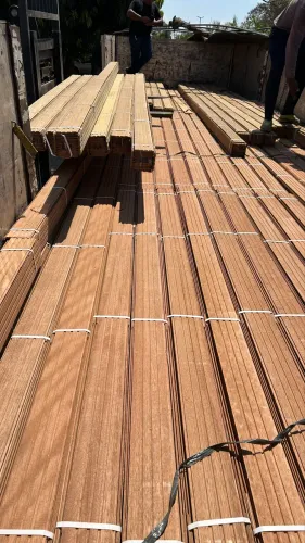 Prancha madeira serrada  Deck assoalho Pergolados  vigotas 