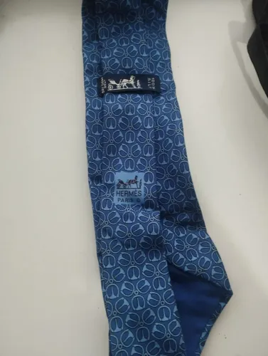 Gravata Hermés