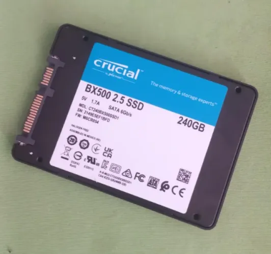 SSD 240 já com windows instalado 250 reais entrego local à combinar