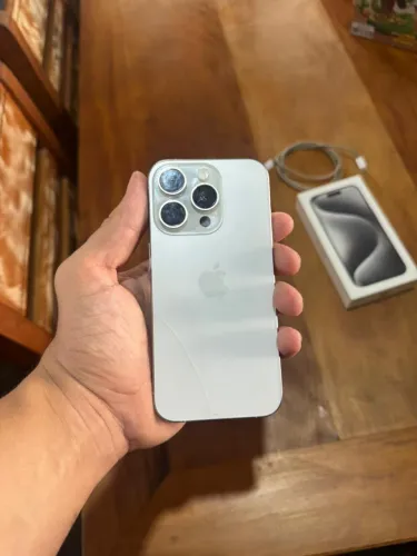 IPHONE 15 PRO BRANCO