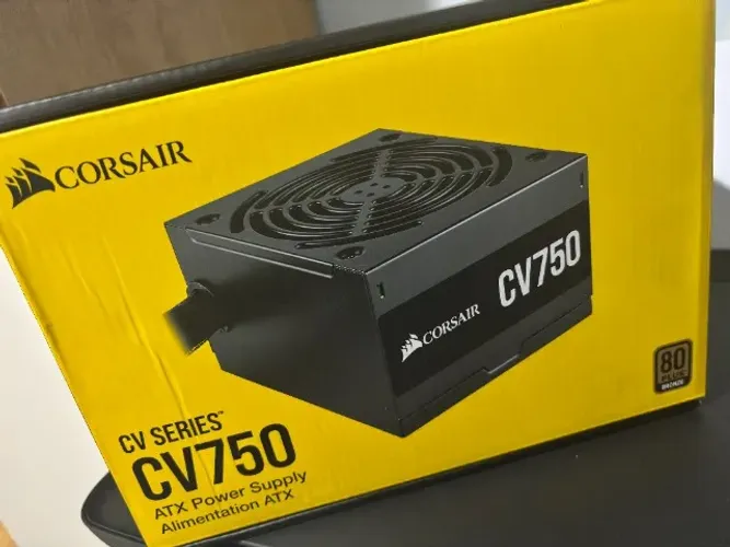Corsair CV750 750W 80 Plus Bronze | Ótimo Estado | Pronta para Uso