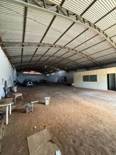 Galpão 600m2