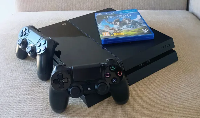 PS4 na caixa zerooo (10x145 cartão)