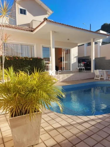 Casa á venda no Estreito!