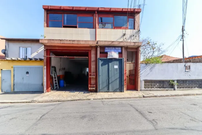 Galpão na Rua Vicente Pereira de Assunção, 339 280 m²