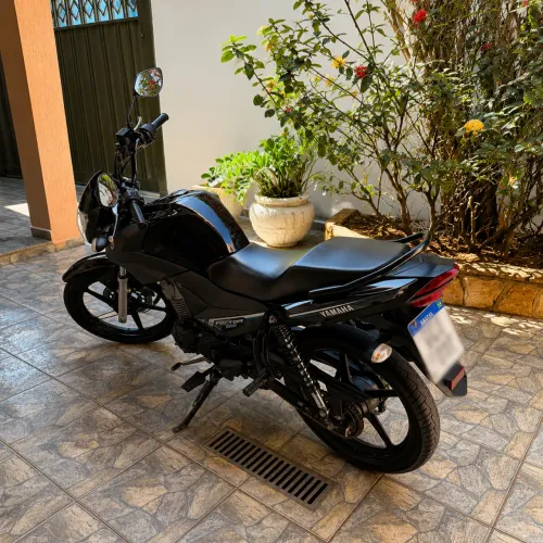 Yamaha YBR 150 Factor 2023 Preta