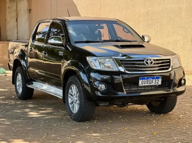 Toyota Hilux CD SRV D4-d 4X4 3.0 TDI Diesel AUT 2014