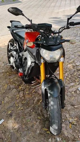MT-09 2015 LARANJA