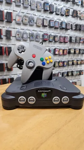 Nintendo 64 com 1 Controle