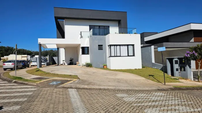 Casa á venda com 4 Dormitórios sendo 3 suítes - Condomínio Pecan - Itupeva/SP.