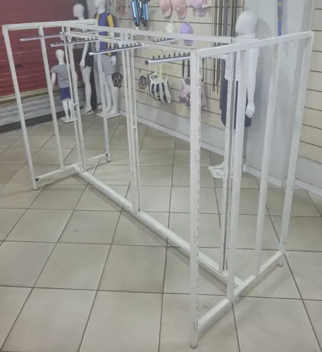 Oportunidade! Araras Comercial Expositora de Roupas