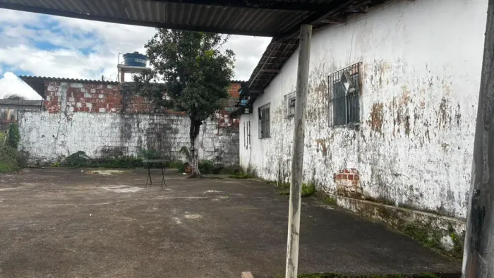 Vendo casa no Zumbi do Pacheco, próximo ao campo do Mec.