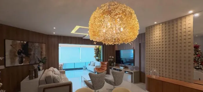 Ed. Montebianco, 200m², 4 suítes e 2 vagas.