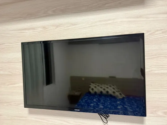 Tv Samsung 32 ploegada UN32J4300AG