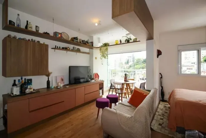 Apto reformado p/ venda em prédio novo - 30 m² com 1 quarto no melhor da Vila Madá - São P