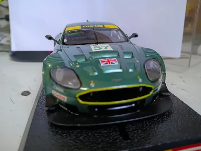 Carro de autorama escala 1/32