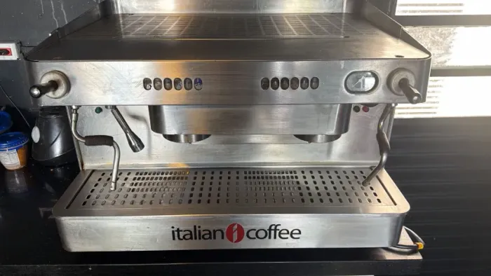 Máquina de café ITALIAN COFFE mais o moedor de café