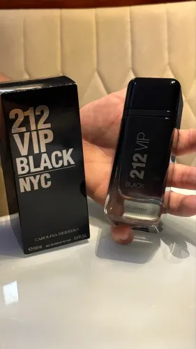 212 VIP Black NYC Carolina Herrera 100 ml Original