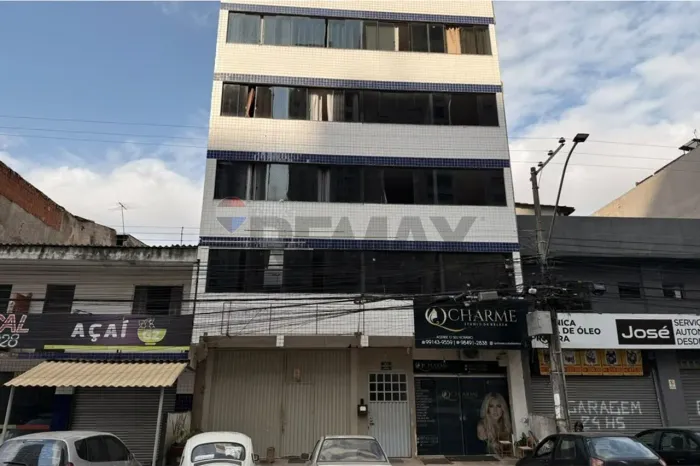Apartamento de 2 Quartos na QE 40 - Prédio Escriturado e Sem Débiots!