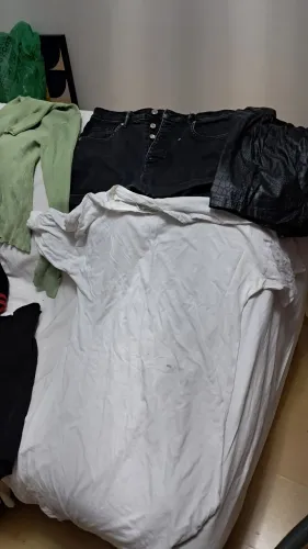 Lote de 20 peças de roupas sapatos botas femininas de marcas tam p 36 38 só em dinheiro