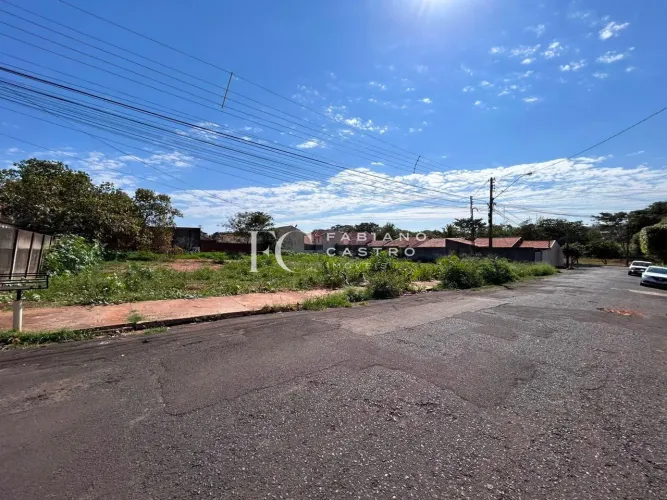 Terreno à venda no bairro Jardim Vitória Régia - São José do Rio Preto/SP