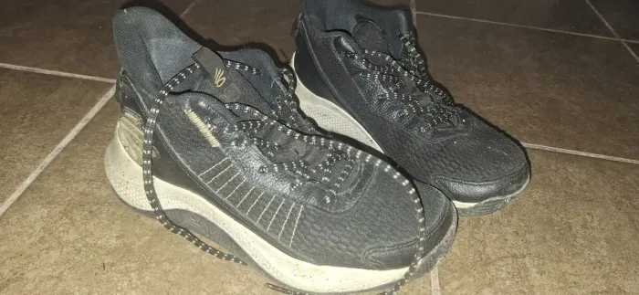 Tênis Under Armour Curry 3Z7 Preto - Preto
