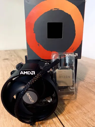 AMD Ryzen 3 3200G + Cooler Original + Caixa | AM4 | 100% Funcionando