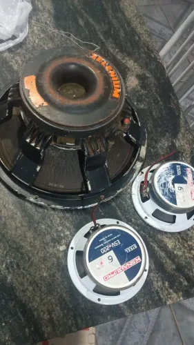 Vendo os 3 foram reformandos tudo novo