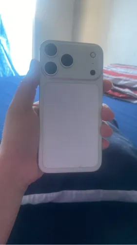 iPhone 11 carcaça de 17