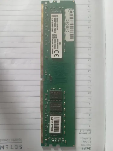 Memória Kingston 8 GB / ddr 4 / 2400