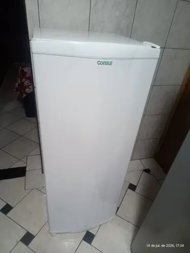 Geladeira Consul 127V 260L Semi nova 