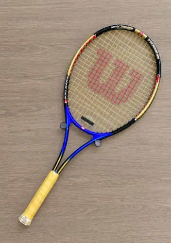 Vendo raquete wilson- negócio 