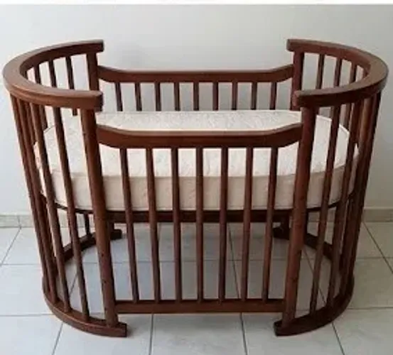 Berço Oval em Madeira Maciça (Mogno) + Colchão Novo + Varal para Cortinado
