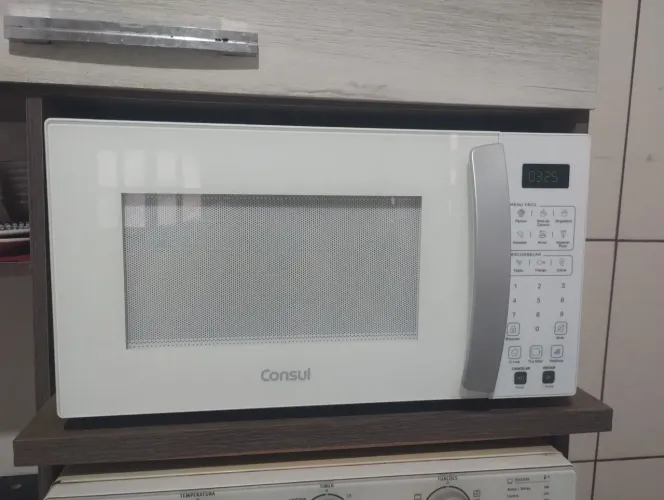 Microondas Consul 25 Litros.