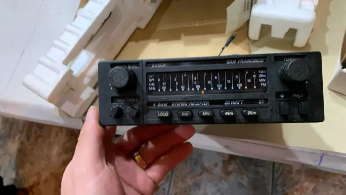 Rádio am/fm Bosch San Francisco perfeito