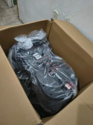 Carrinho de neném na caixa lacrado com BB conforto 