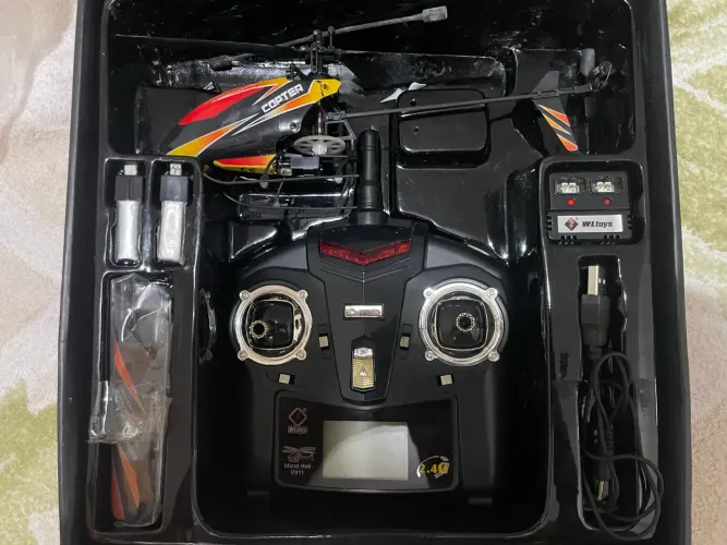 Helicóptero WL Toys V911 + inúmeras peças
