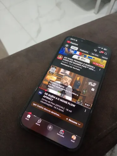 iPhone 16e. 128GB Muito Novo