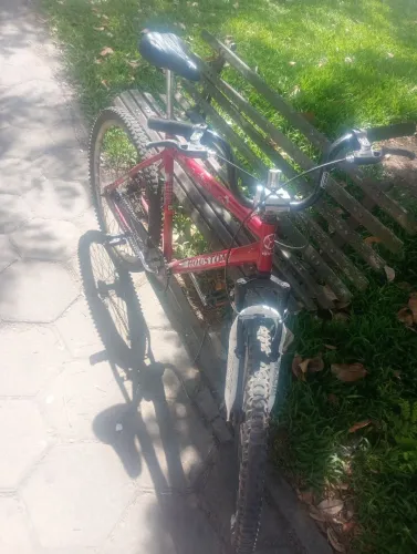Bike Houston c/ Mesa Aheadset, Suspensão e Disco - R$ 300