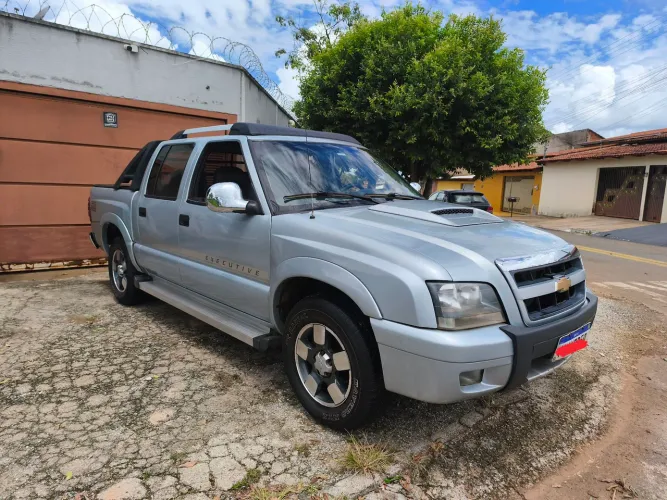 Chevrolet S10 P-up Executive 2.4 MPFI F.power CD 2011