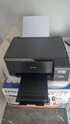 IMPRESSORA EPSON L3250 NA CAIXA E AINDA ACOMPANHA TINTA ORIGINAL