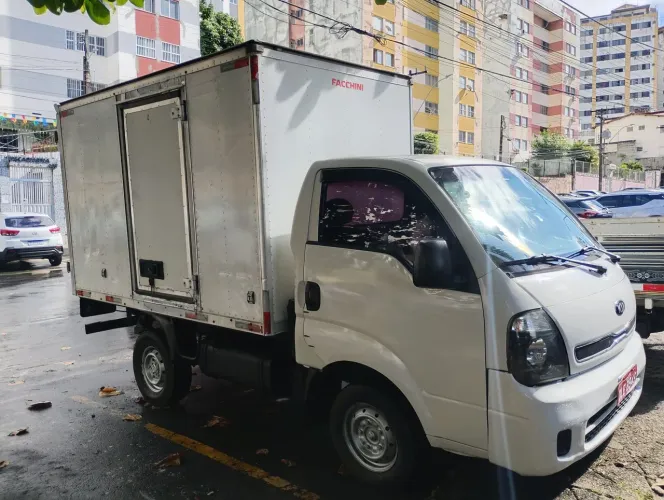 Kia Motors Bongo K-2500 2.5 4X2 TB Diesel 2013