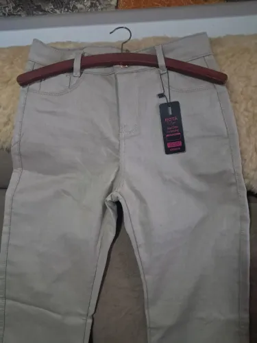 Calça Feminina FLARE cintura alta c lycra EMPINA BUMBUM 38